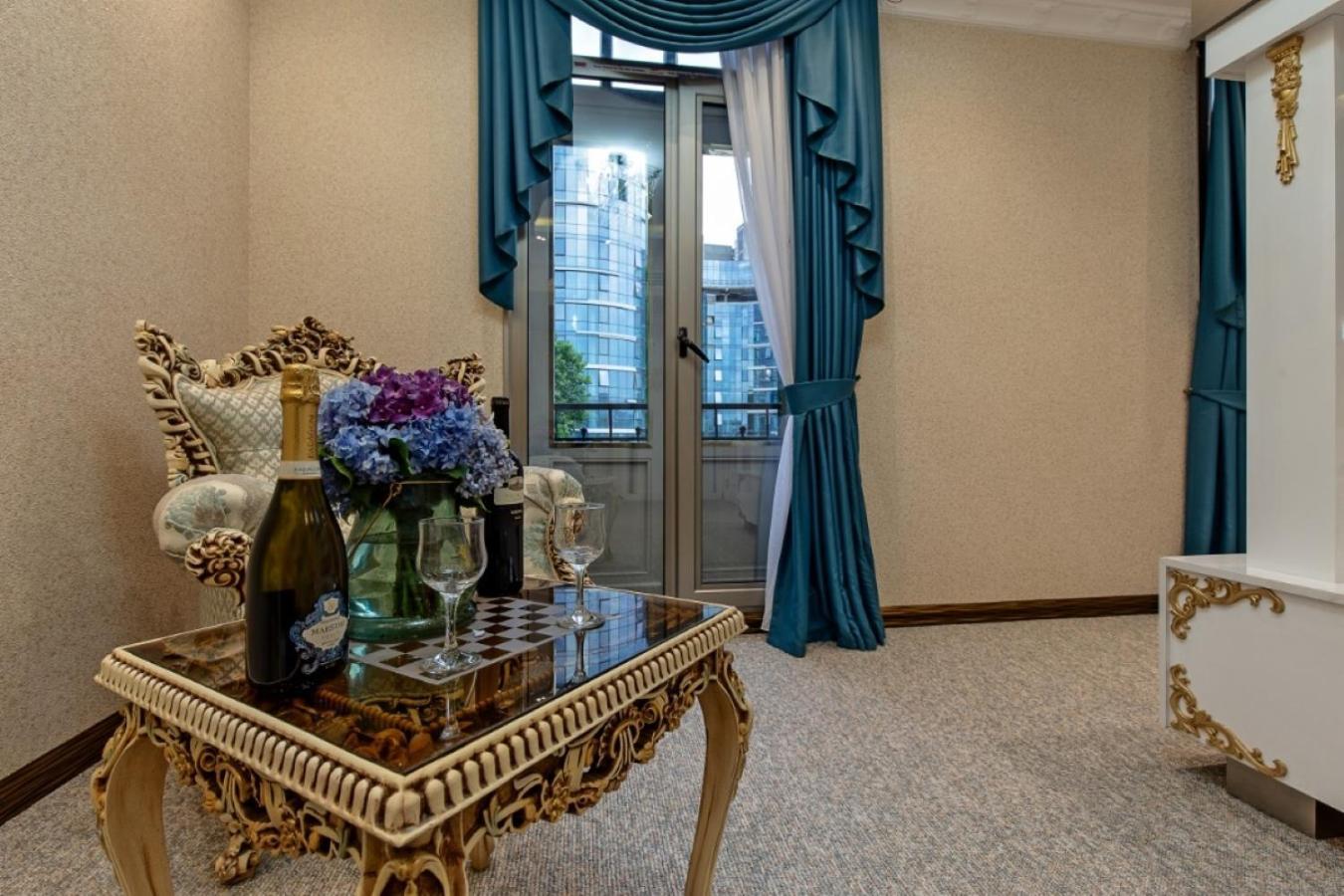 Hotel Aqua Freedom Tbilisi Eksteriør billede